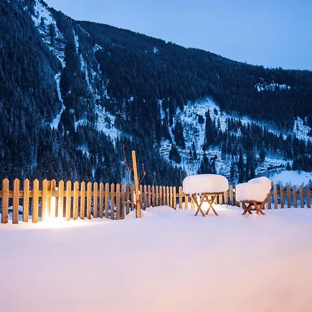 Ferienlodge Alpenkönigin - Apartments Stubaital *