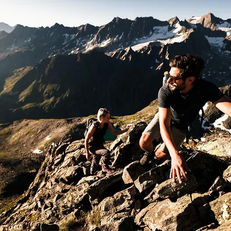 Luxalpine Haus Alpenkoenigin Mit Naturpanorama Gefuellt Mit Heilsamer Zirbenluft Apartment