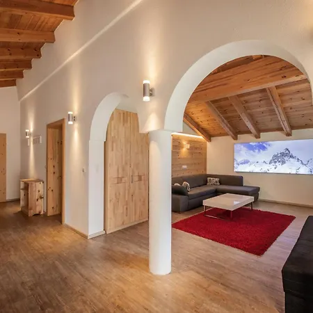 Ferienlodge Alpenkoenigin - Stubaital Апартаменты Нойштифт-им-Штубайталь