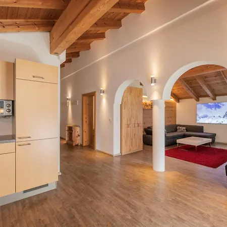 Luxalpine Haus Alpenkoenigin Mit Naturpanorama Gefuellt Mit Heilsamer Zirbenluft Neustift im Stubaital