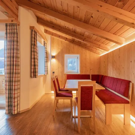 Ferienlodge Alpenkoenigin - Stubaital Нойштифт-им-Штубайталь