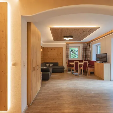 Apartamento Luxalpine Haus Alpenkoenigin Mit Naturpanorama Inklusive Stubai Super Card